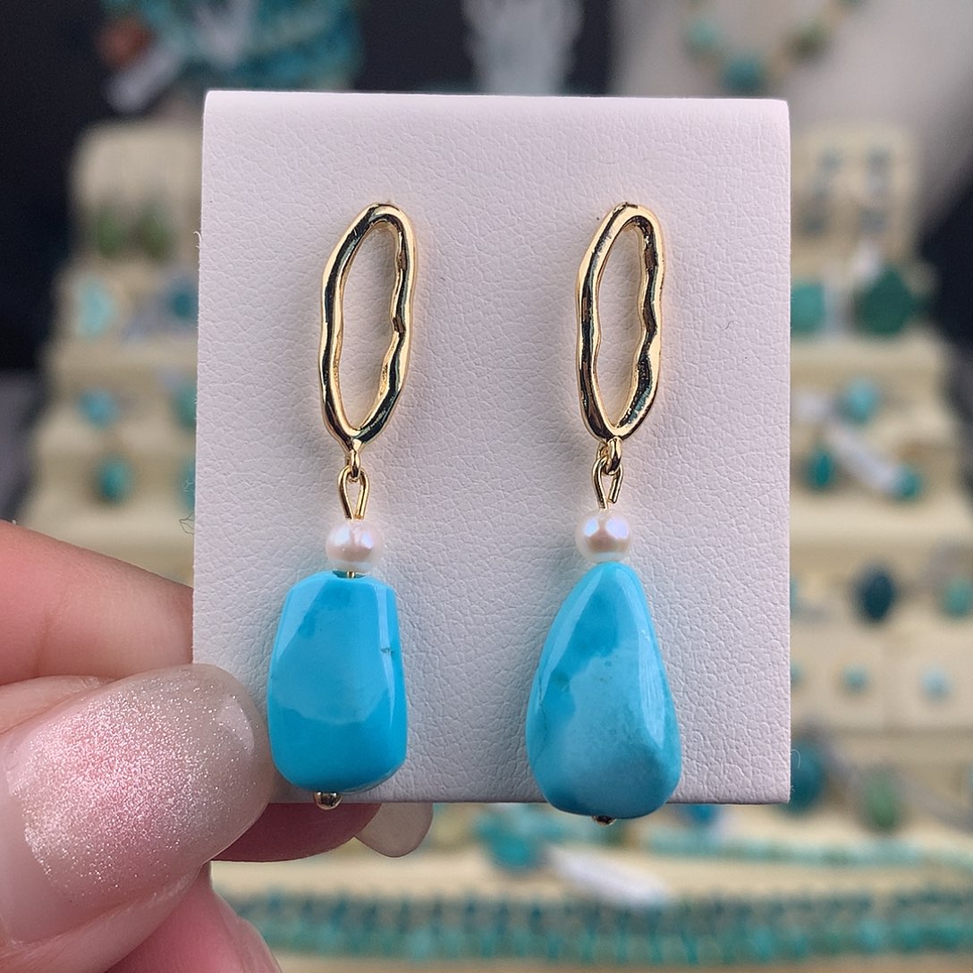 绿松石未镶嵌耳饰