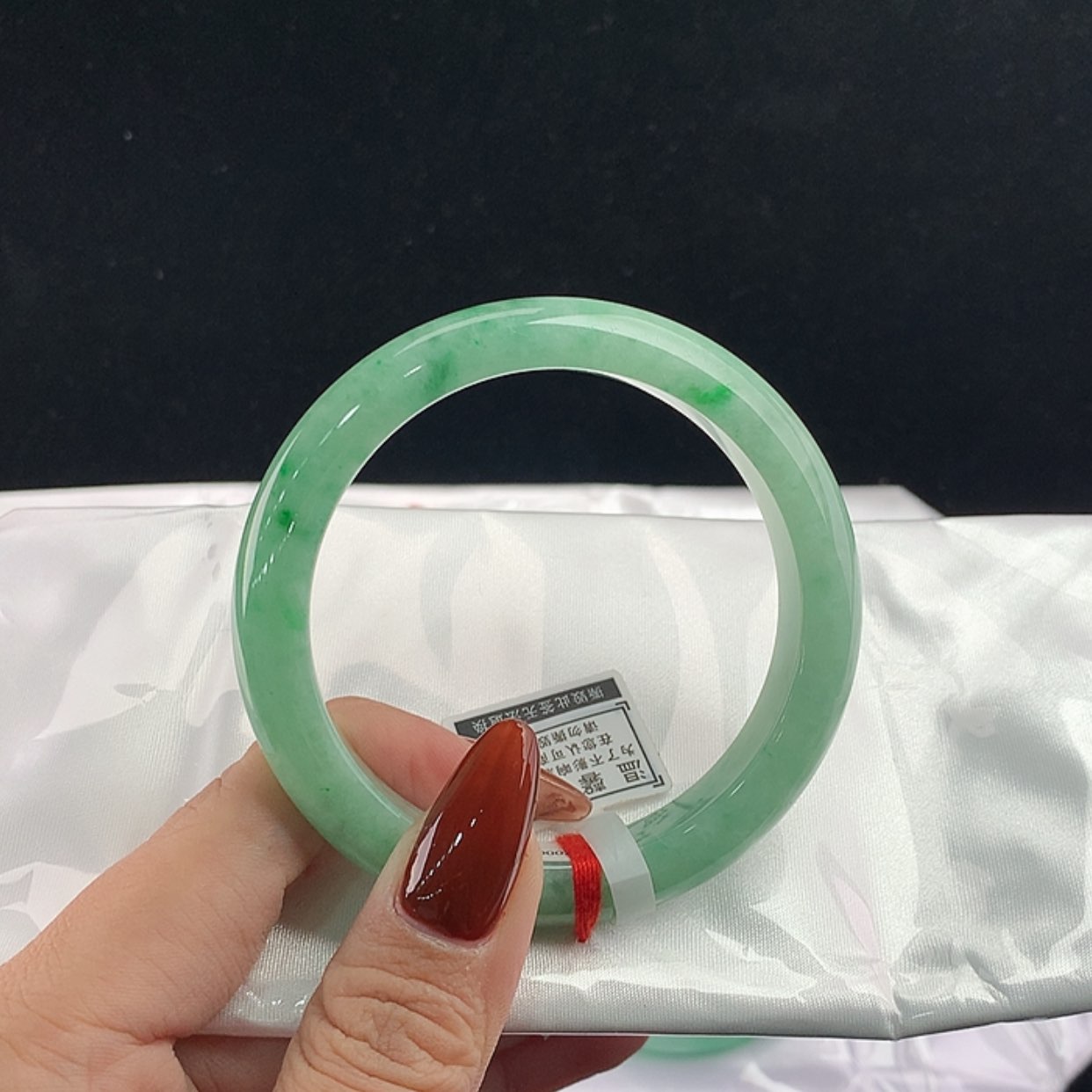 【闪购商品】未镶嵌手镯翡翠正57