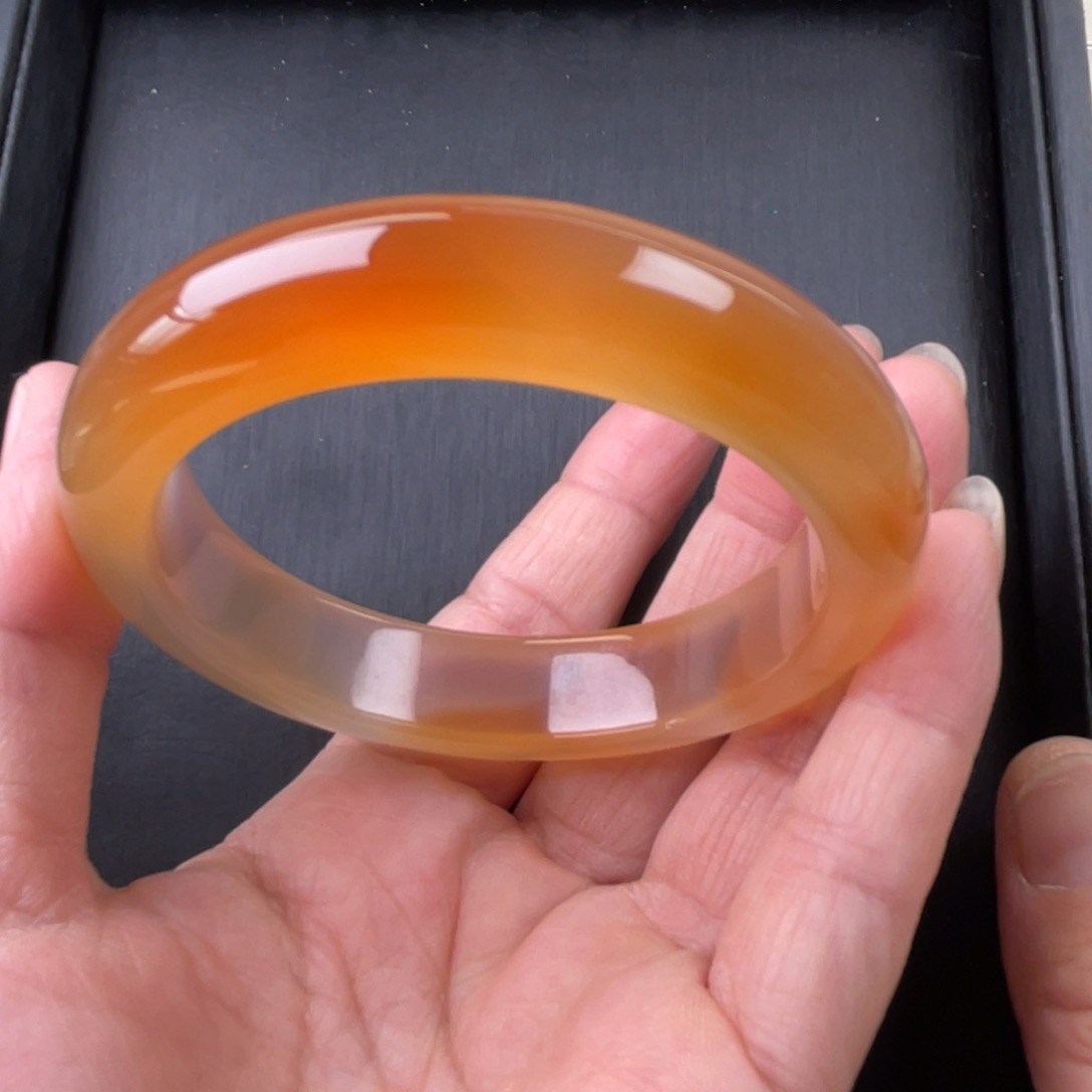 玛瑙/玉髓手镯未镶嵌59圈口
