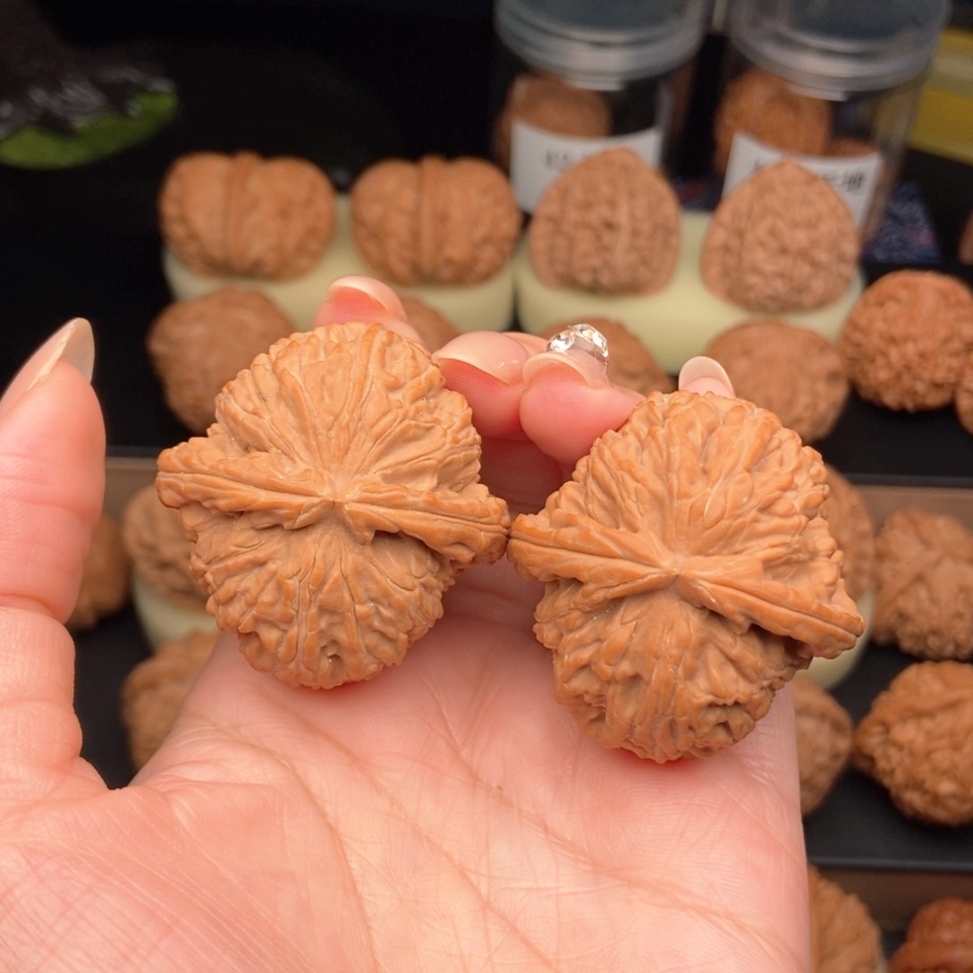 吊坠文玩核桃41.5白狮子