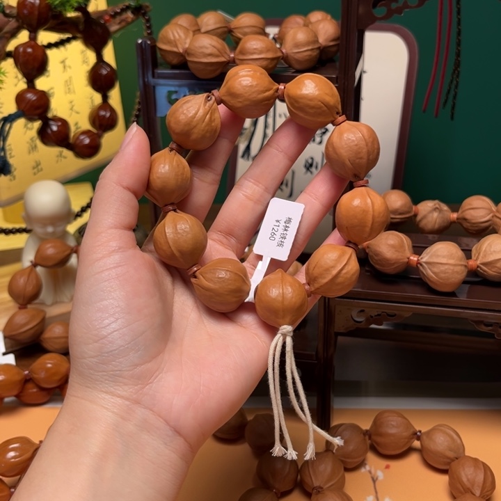 宇***吊坠橄榄核2125梅林铁核