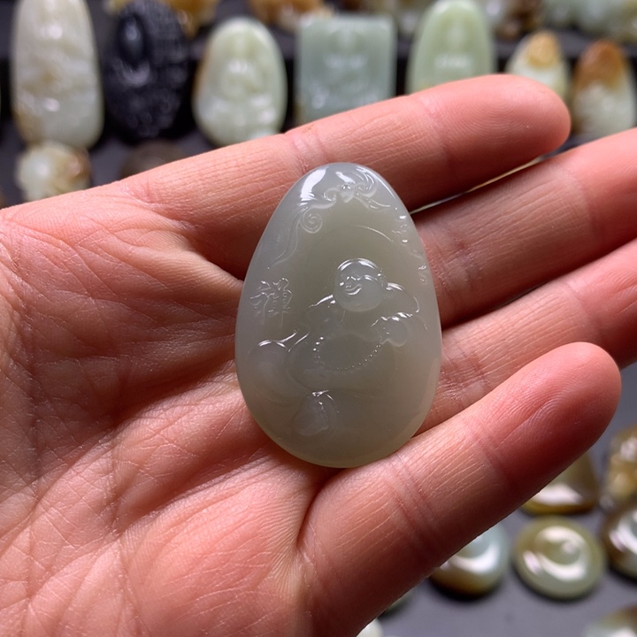 和田玉（糖玉）颈饰未镶嵌