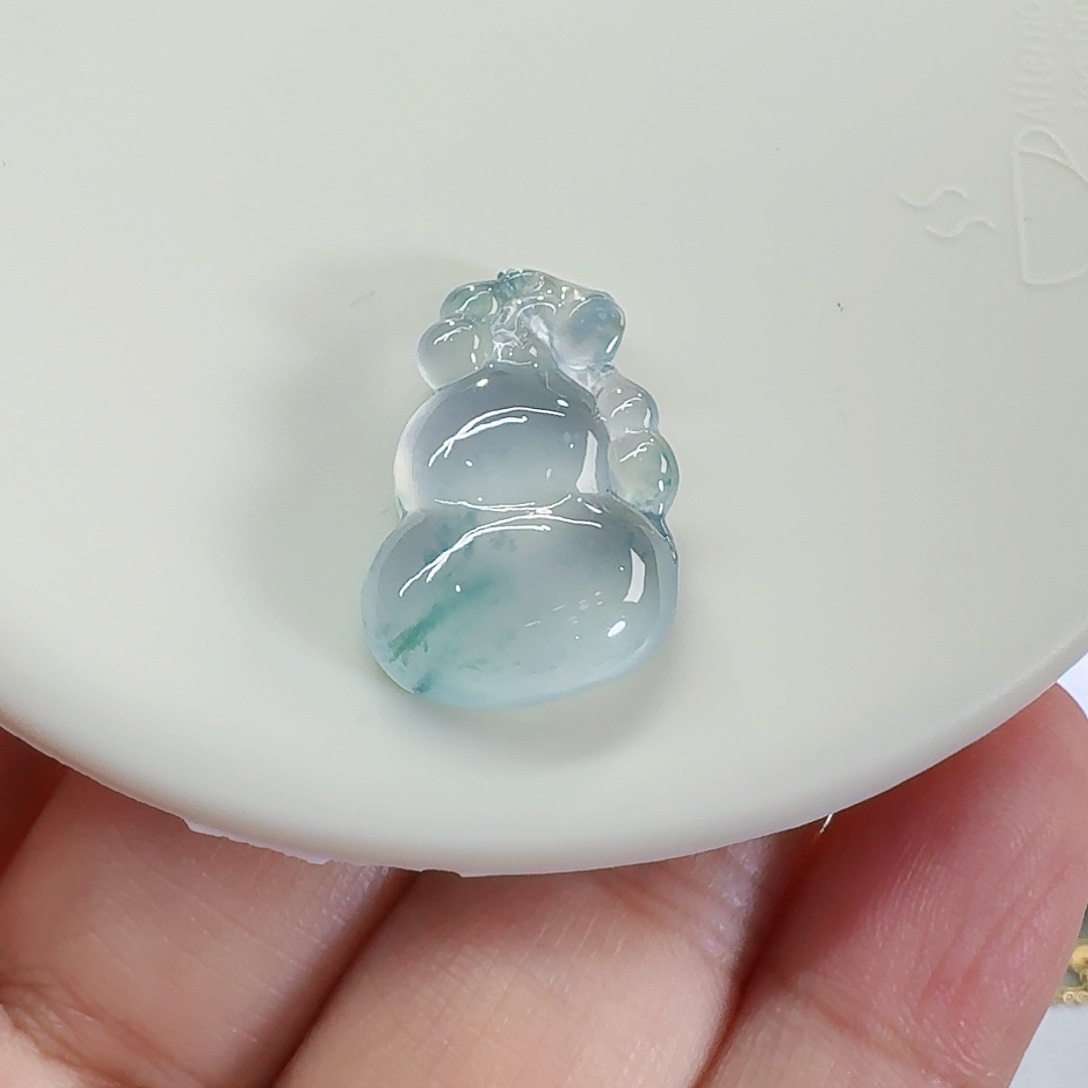 翡翠颈饰未镶嵌裸石