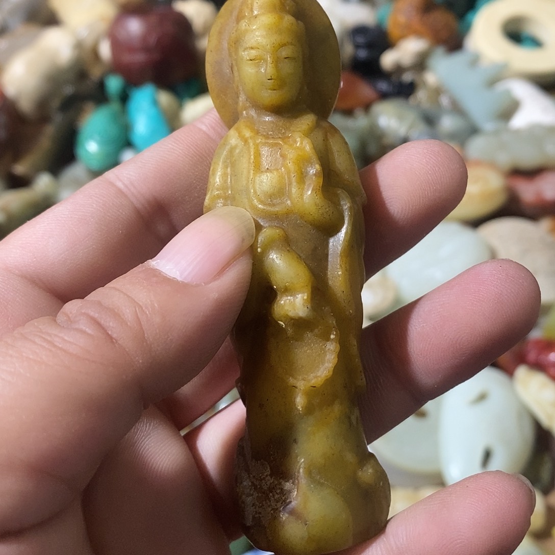 和田玉（糖玉）未镶嵌挂件