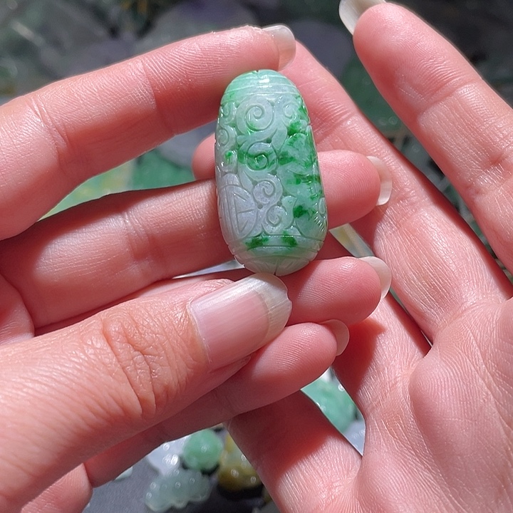 颈饰未镶嵌翡翠天