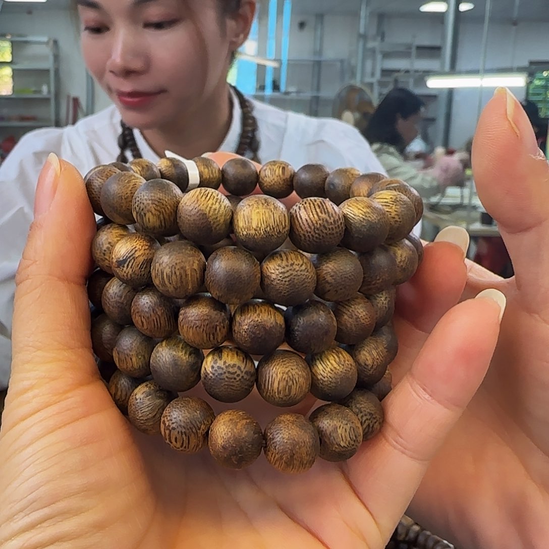 沉香手串多样性发货1条陆河99106