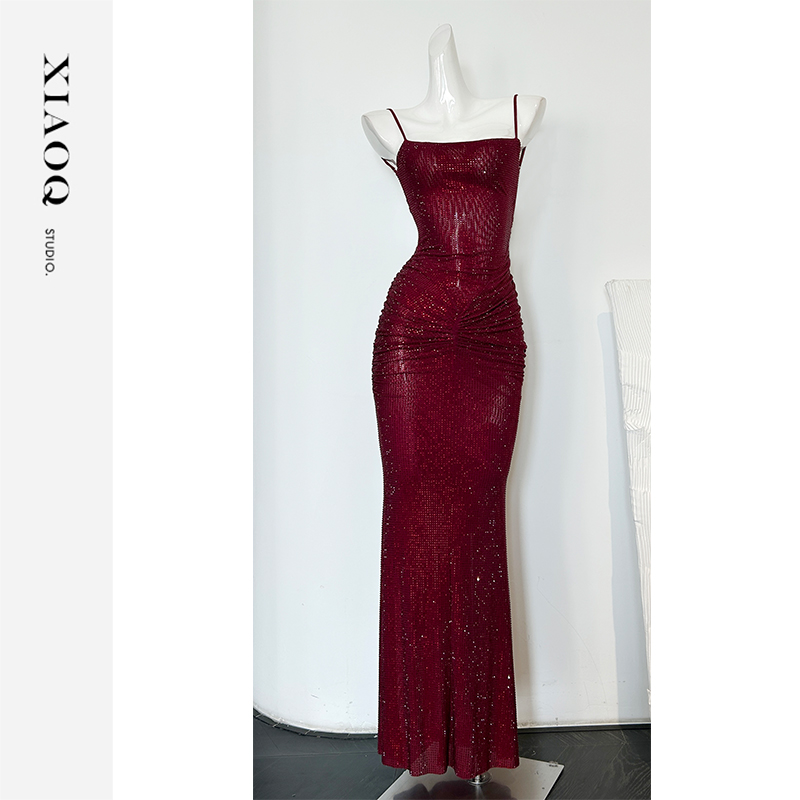 【小Q家】53441重工满钻露背鱼尾长裙