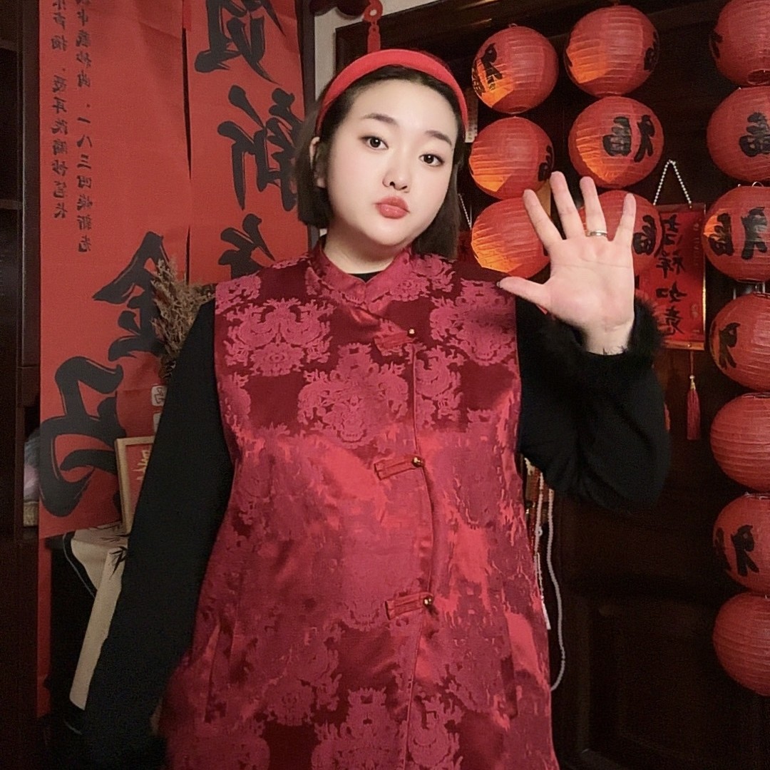 格格大码新中式民族风提花马甲女春季复古国风叠穿立领轻奢马夹