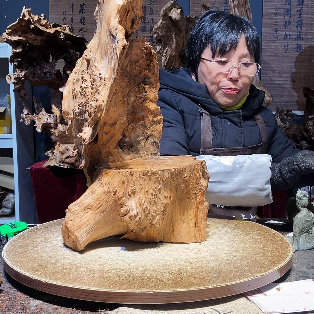 寻****136。红杉根随行根艺