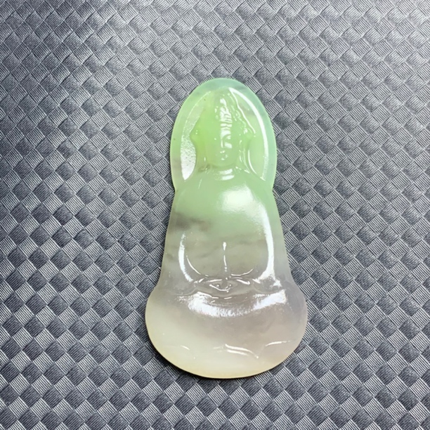 和田玉冰烟紫带翠色素衣观音吊坠