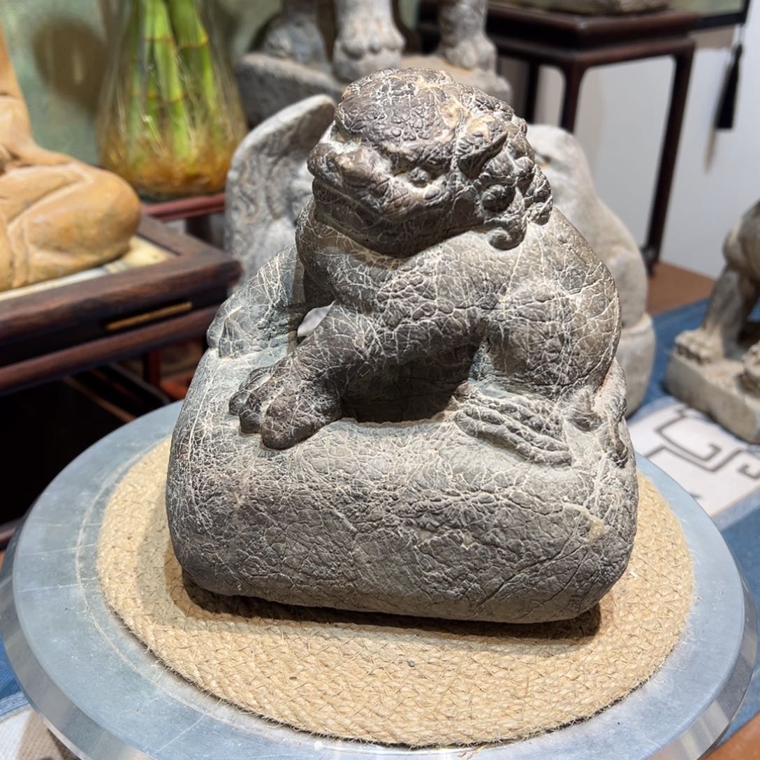 青石狮子做工精细精致