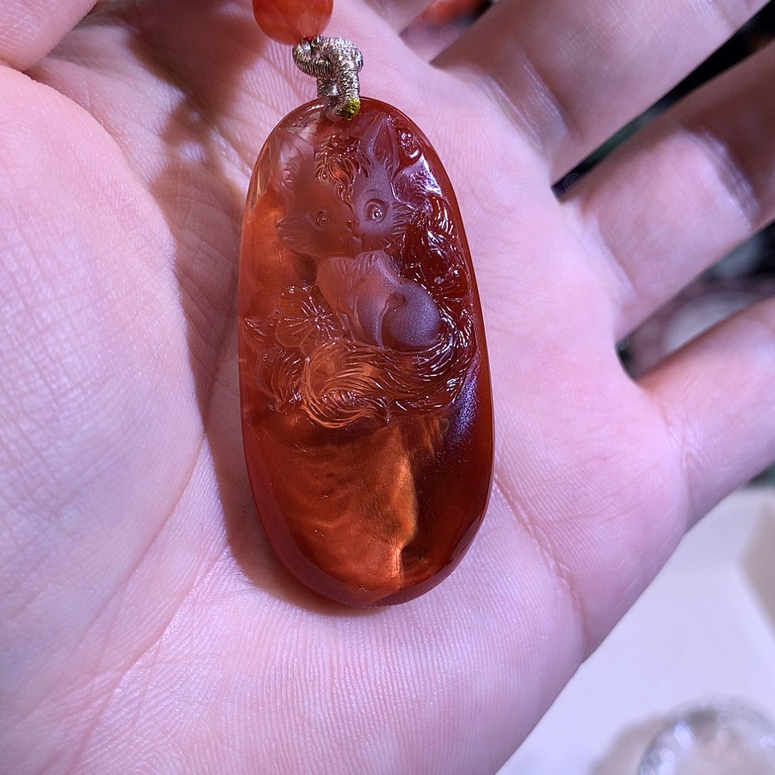 知***娘颈饰未镶嵌水晶坠子