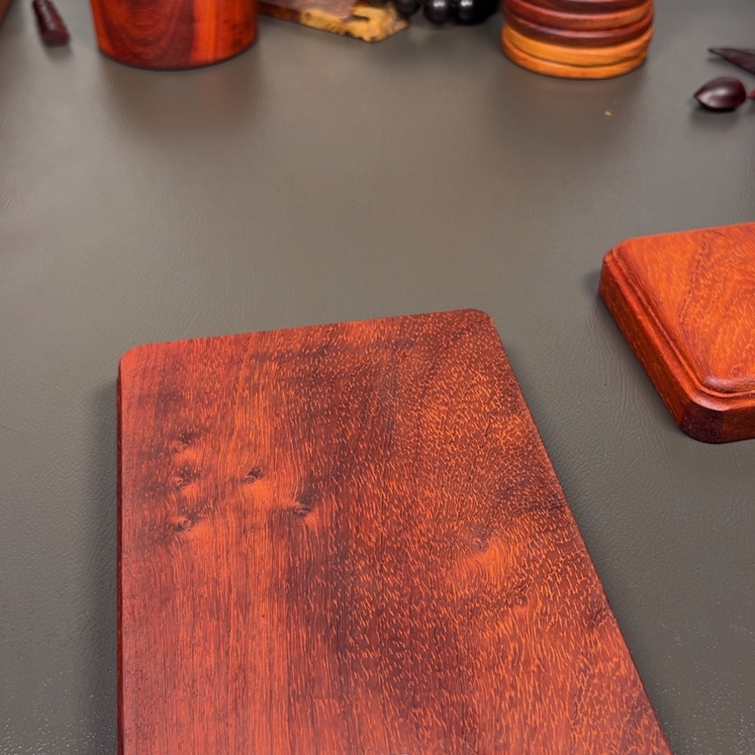 刘***刘红花梨邵氏紫檀木