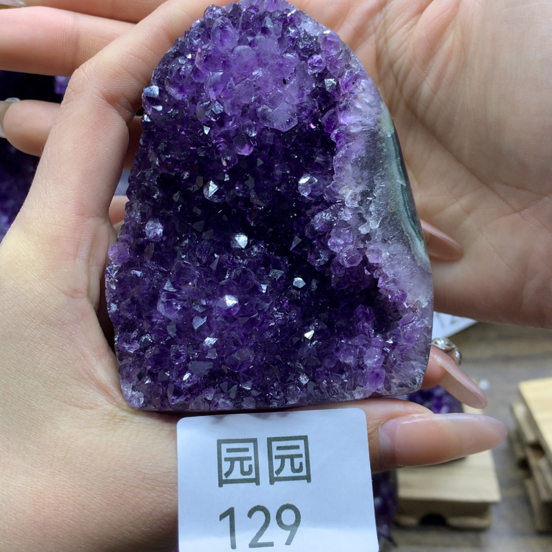 紫晶大型摆件（非配饰）未镶嵌