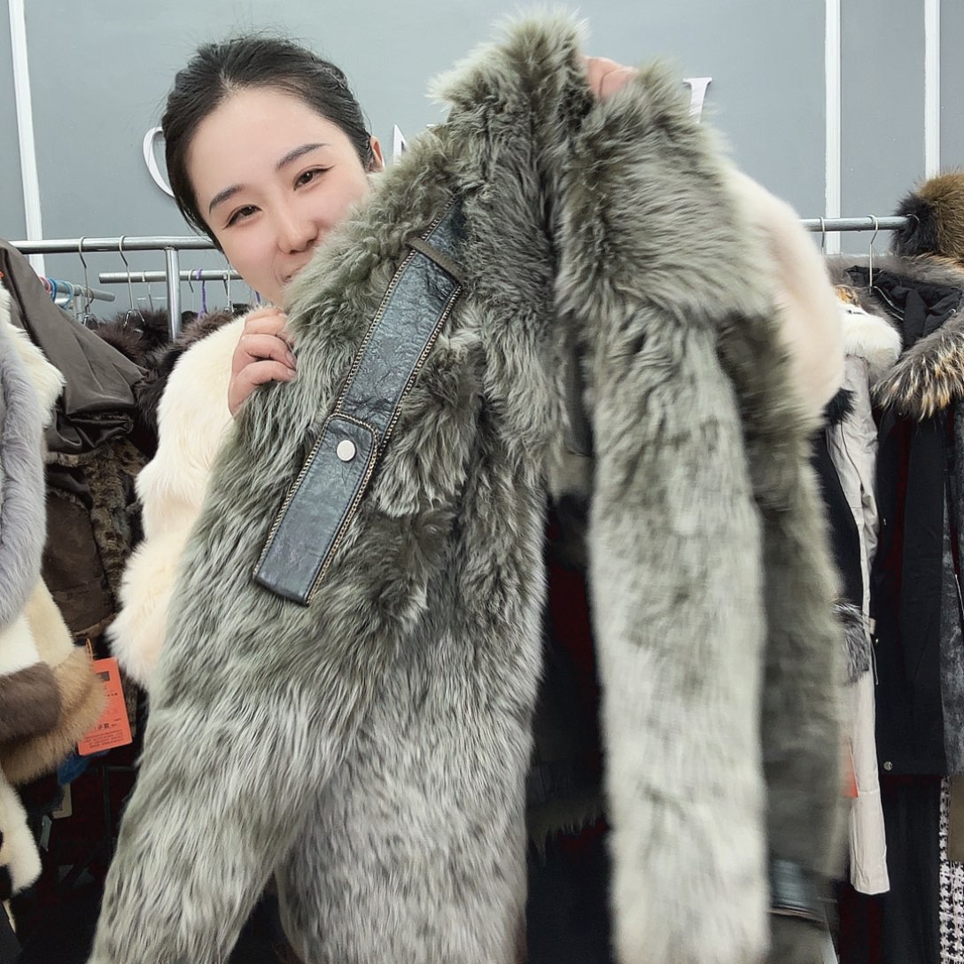 姚小妖家高端皮草