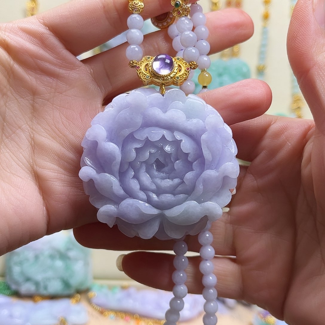 翡翠颈饰未镶嵌天然翡翠