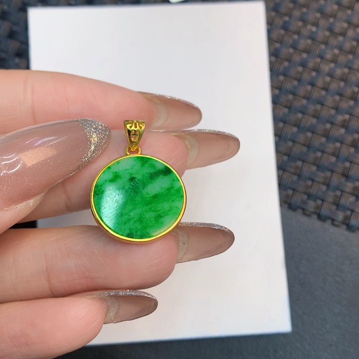 颈饰未镶嵌翡翠天然翡翠