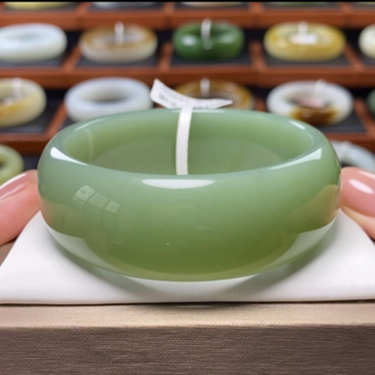 精品和田玉碧玉宽轮胎