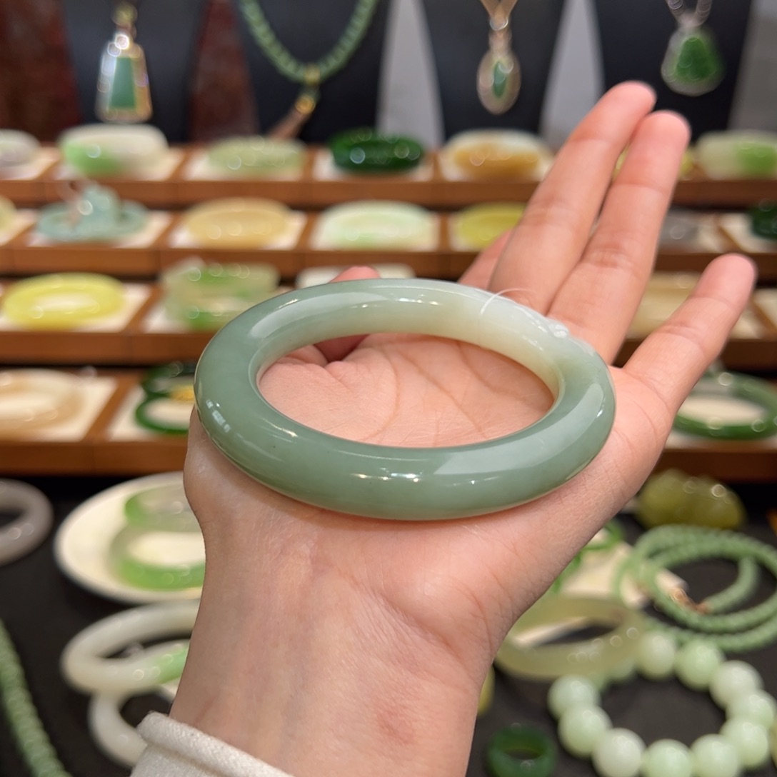 和田玉手镯未镶嵌青海特色55