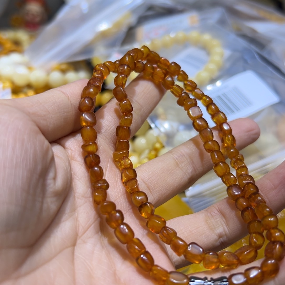 琥珀珠宝奇石未镶嵌