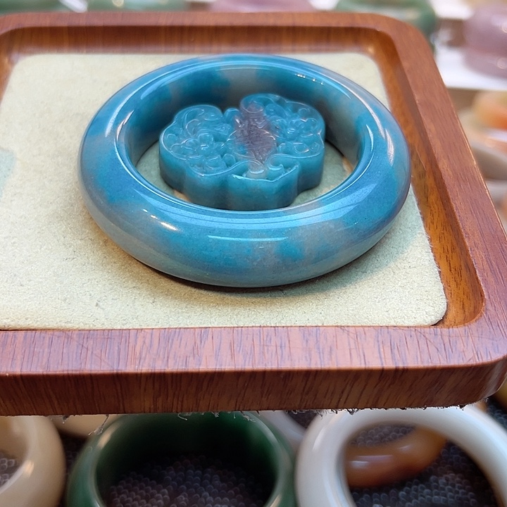 石英质玉手镯合金钻**-