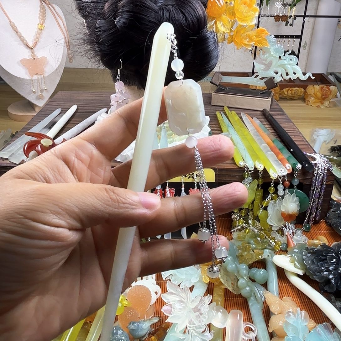合金蛇纹石玉发饰