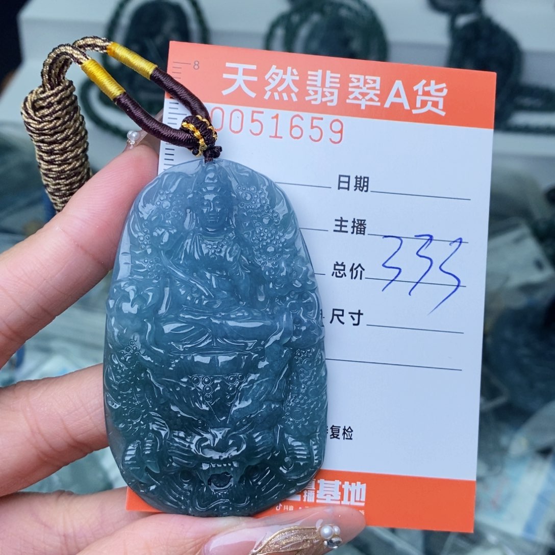 翡翠颈饰未镶嵌，，，，，，，，，，