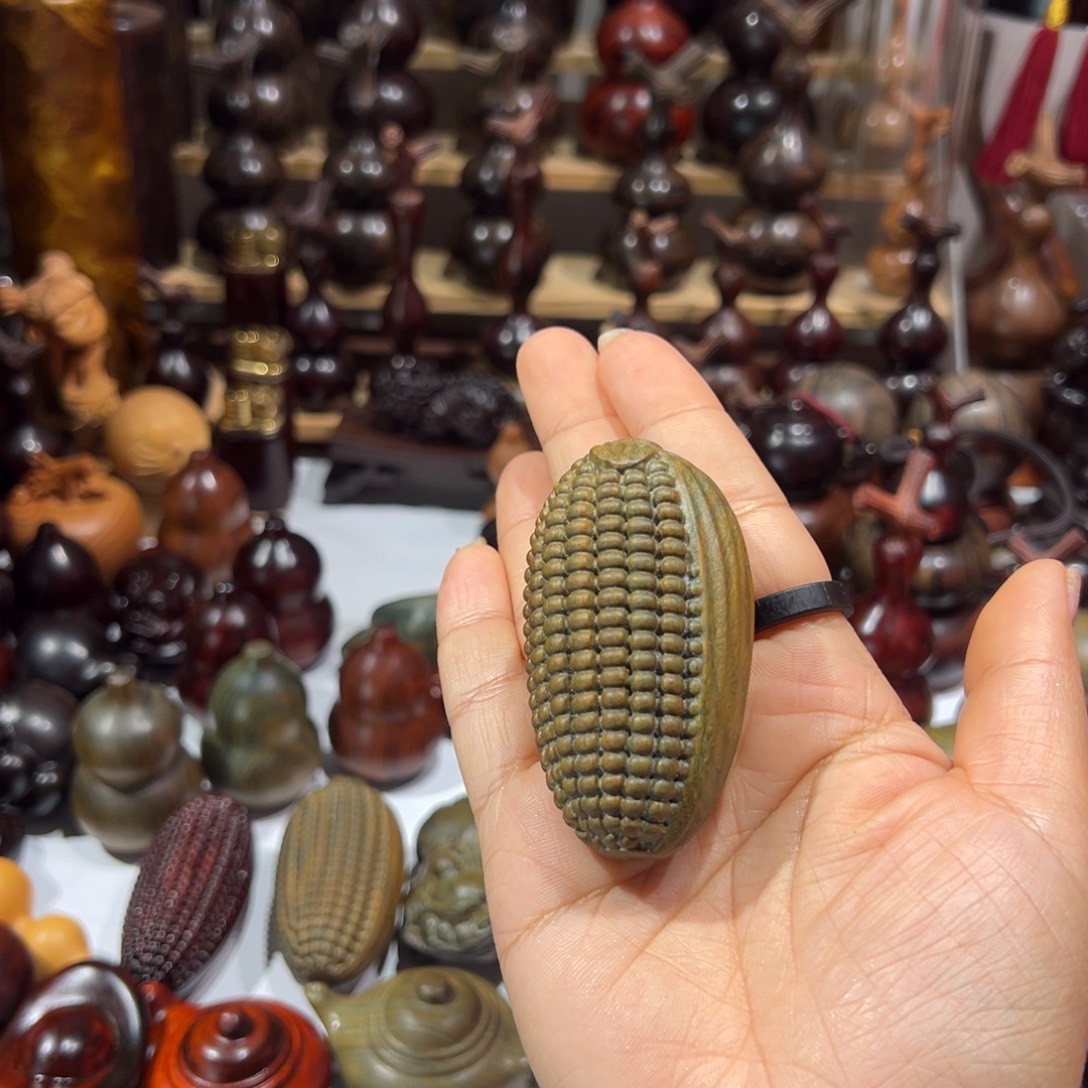 Z****香榧木绿檀绿檀玉米