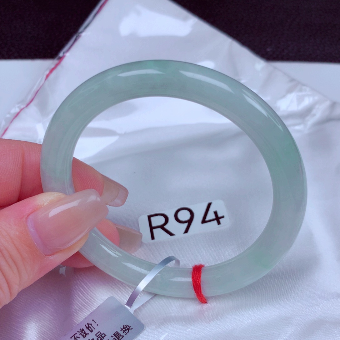 翡翠未镶嵌手镯手镯