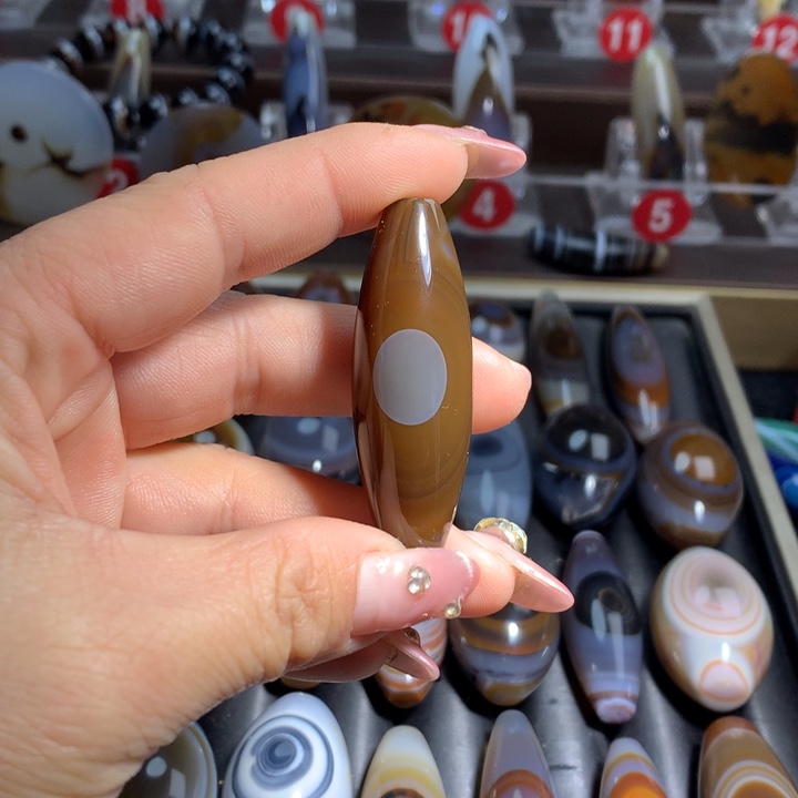 玛瑙/玉髓颈饰未镶嵌吊坠