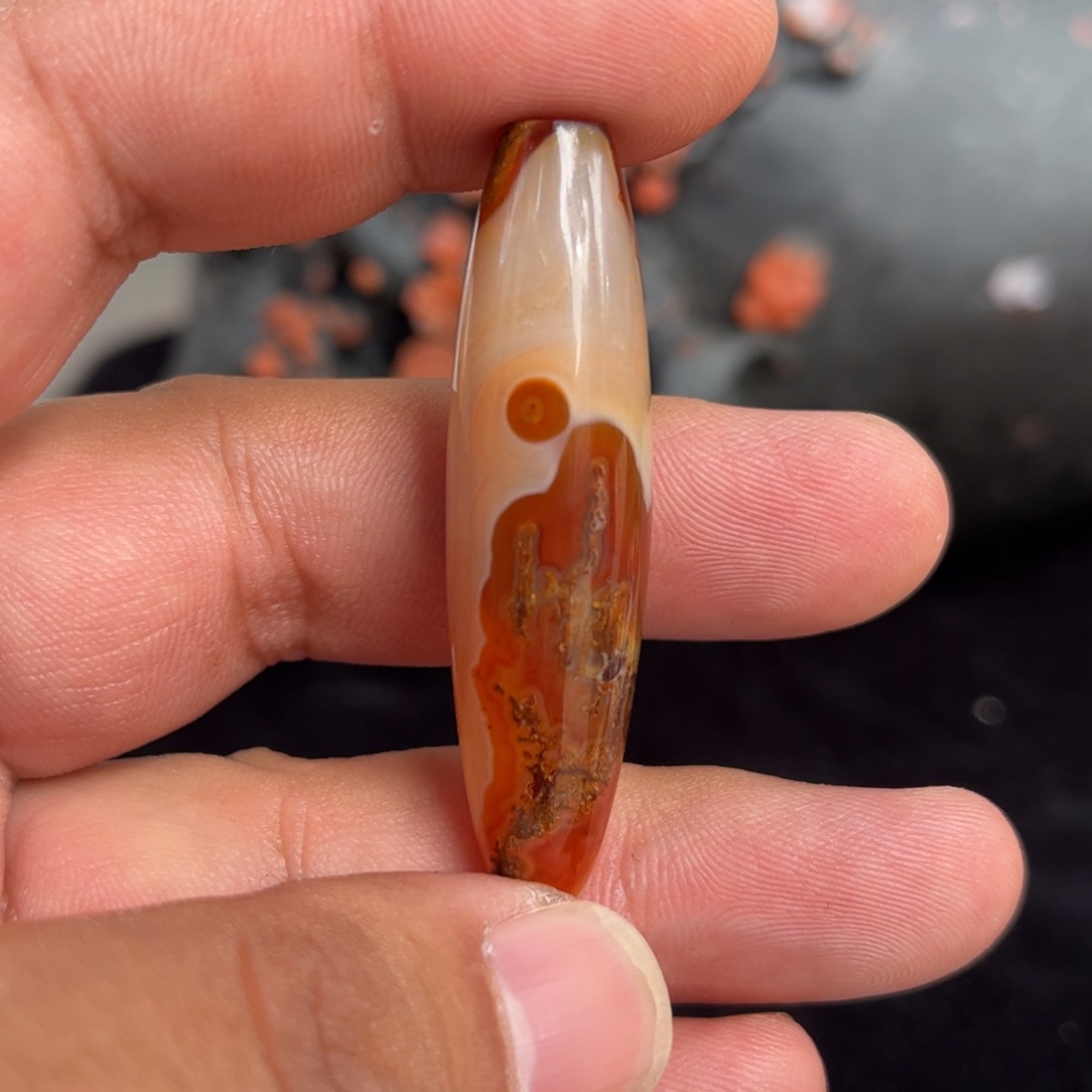 倚****南红玛瑙未镶嵌桶珠