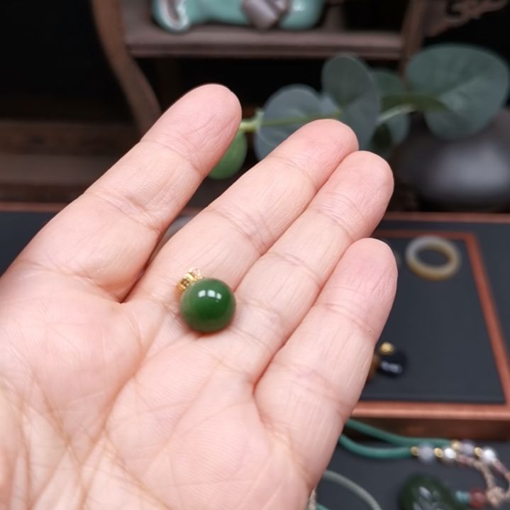 和田玉颈饰18K金镶嵌微****?