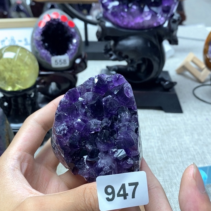 未镶嵌水晶大型摆件（非配饰）