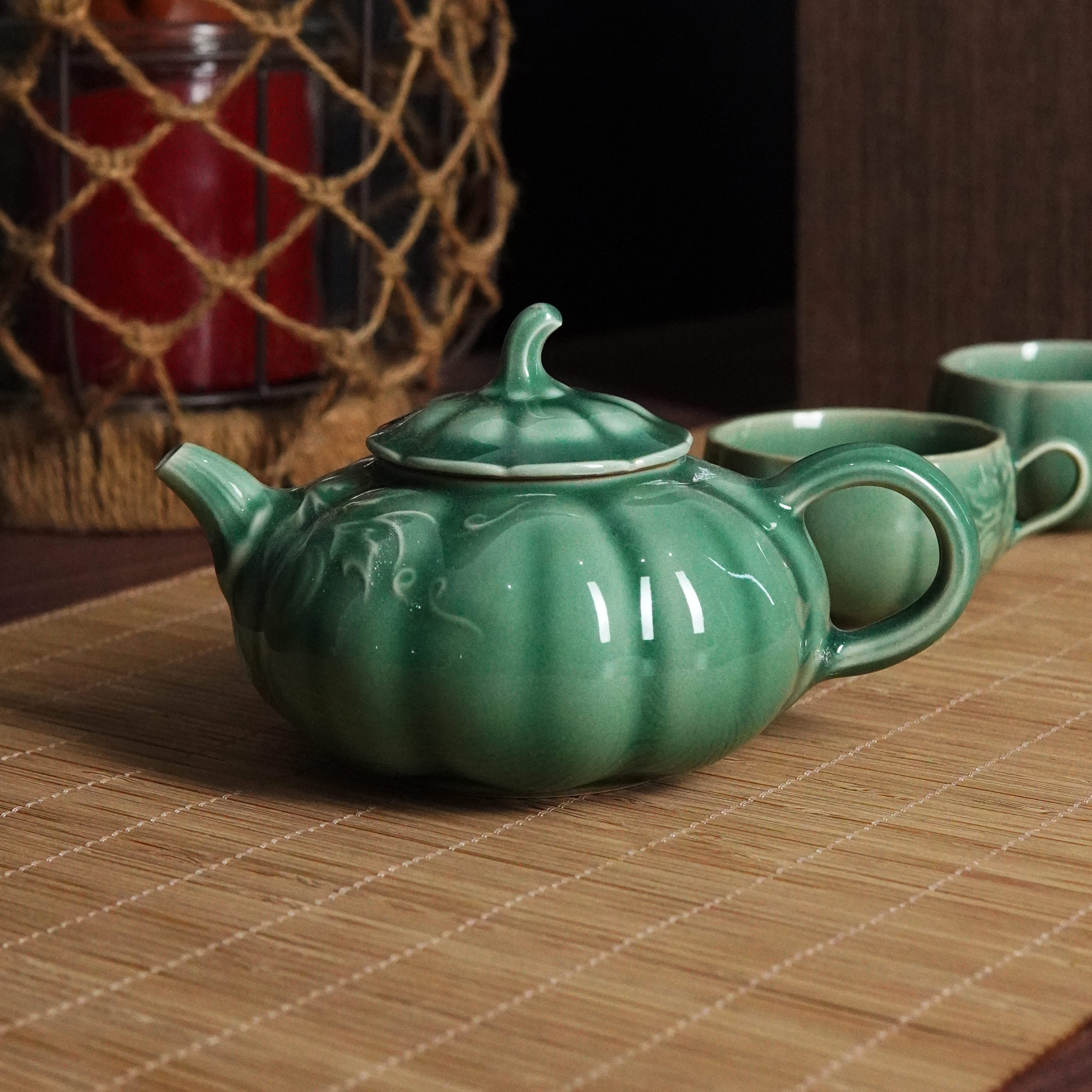 龙泉窑张华汉老师梅子青高级感南瓜型青瓷茶壶 主人杯纯手工刻绘