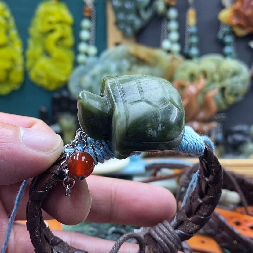 【闪购商品】未镶嵌岫玉手牌