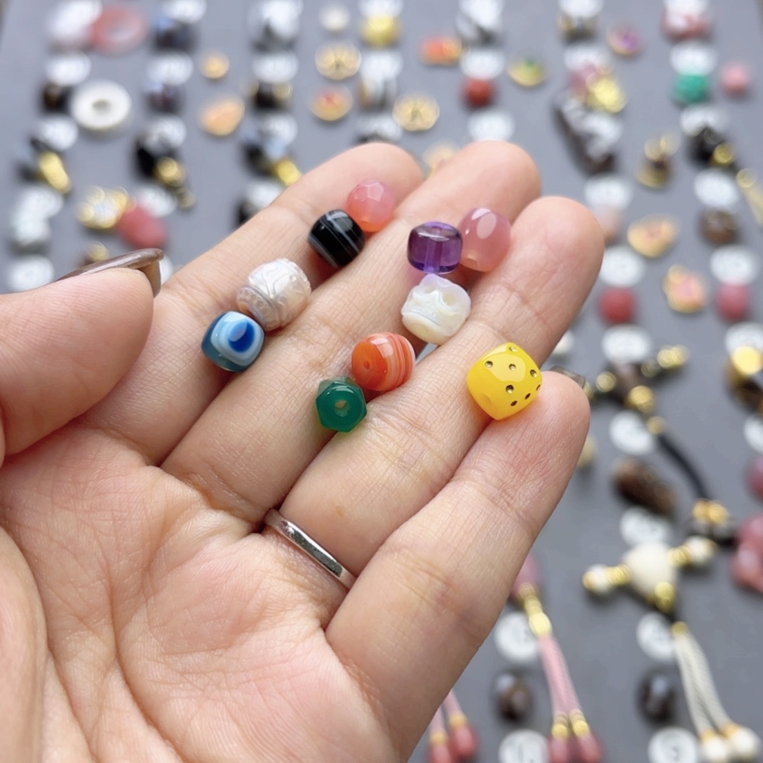 大***糖玛瑙/玉髓未镶嵌文玩配饰