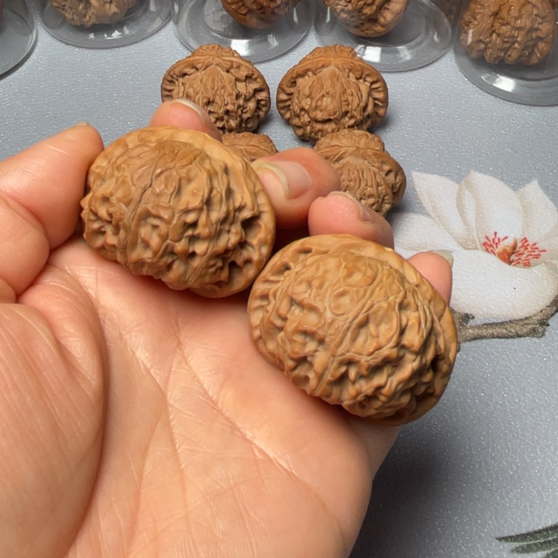 【闪购商品】文玩核桃吊坠宫灯………