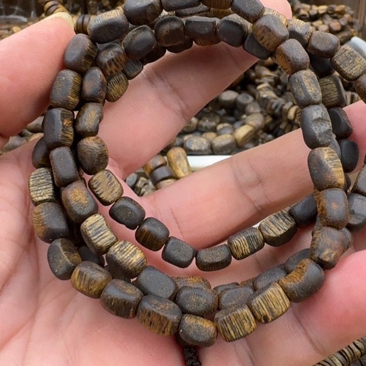 沉香手串张勺子手串17克加