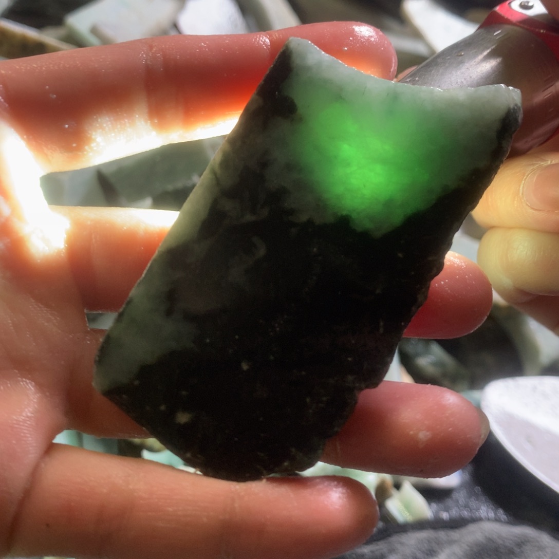 翡翠颈饰未镶嵌缅甸翡翠