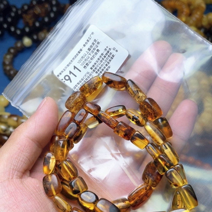 琥珀未镶嵌珠宝奇石