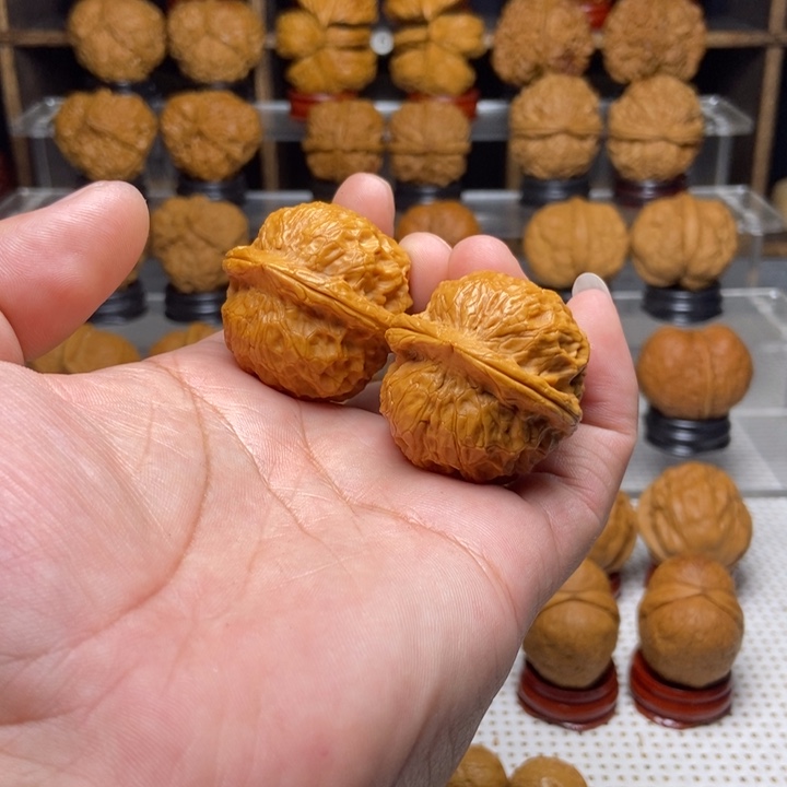 C***.吊坠文玩核桃5粗筋铁锤