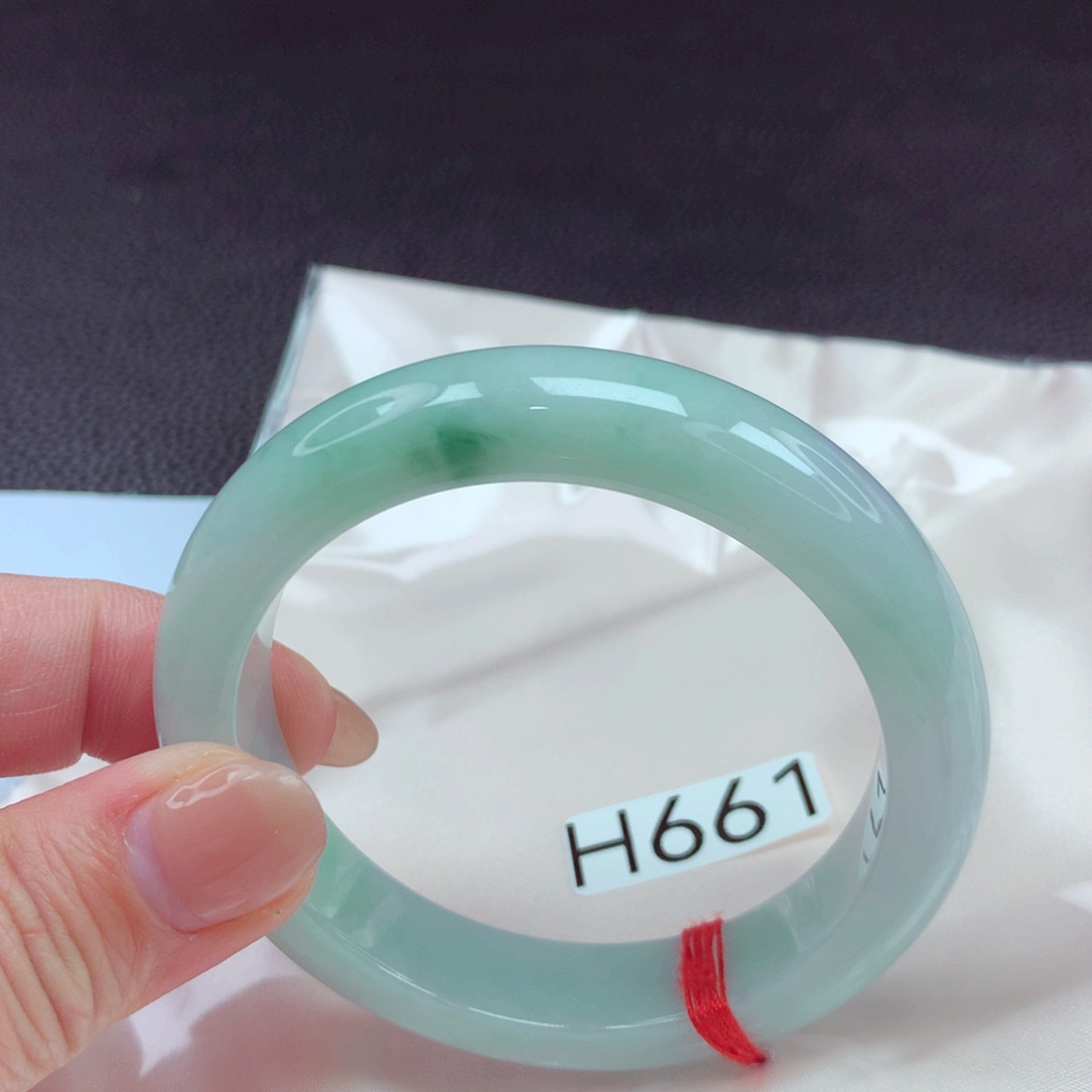 翡翠手镯未镶嵌我88