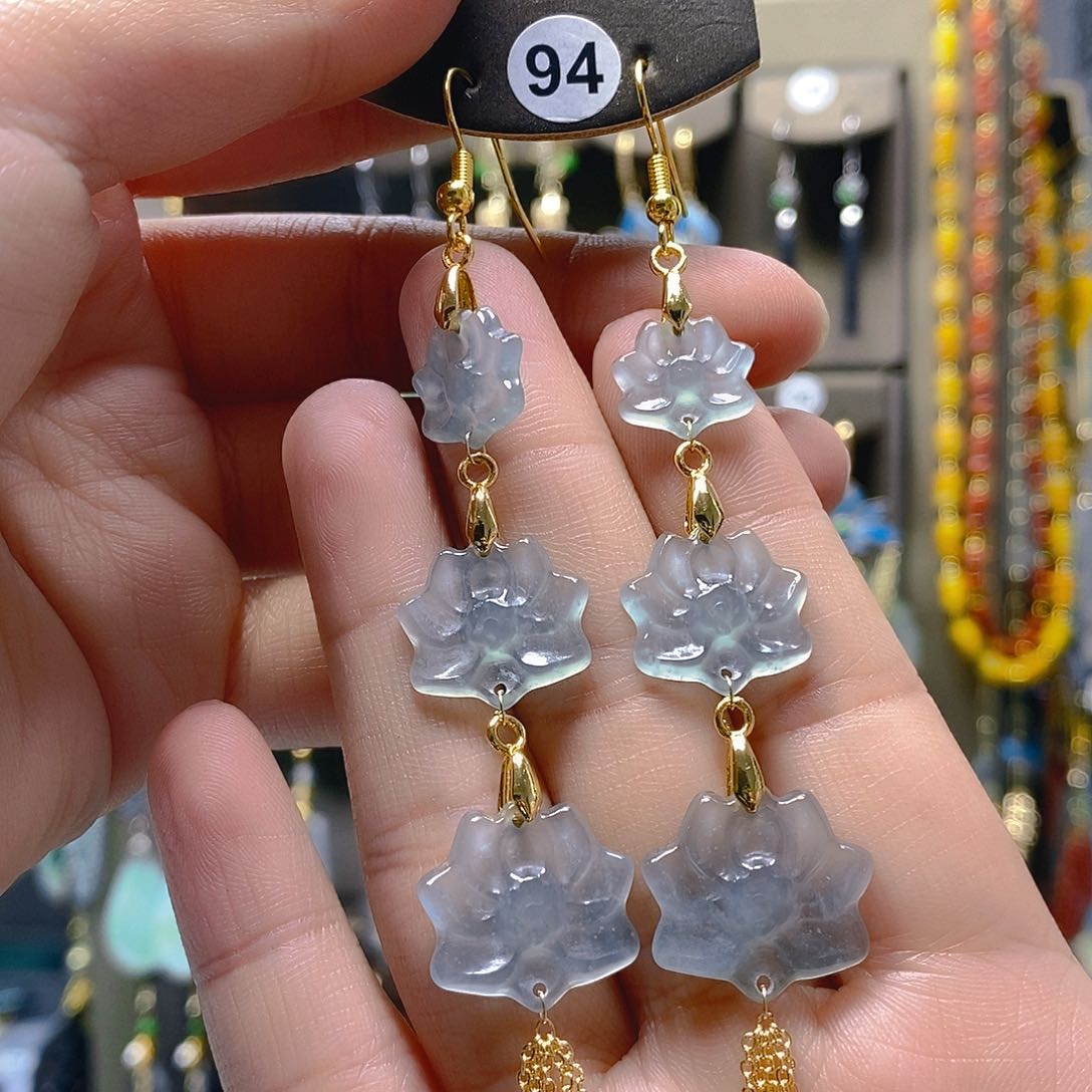 未镶嵌翡翠耳饰翡翠