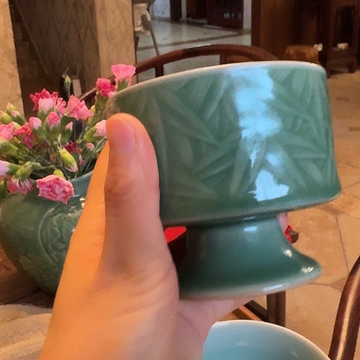 青瓷哈哈哈哈哈哈哈哈哈哈哈哈