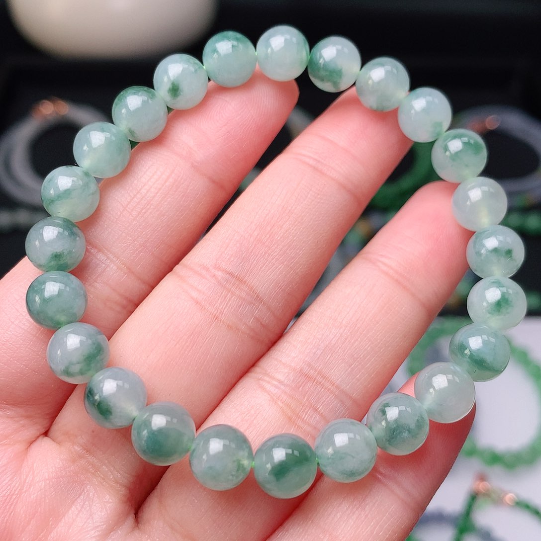 翡翠手链未镶嵌翡翠