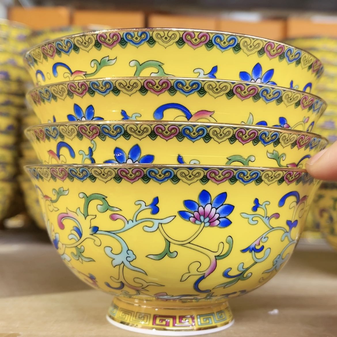 【闪购商品】骨瓷4.5寸4个…………………………