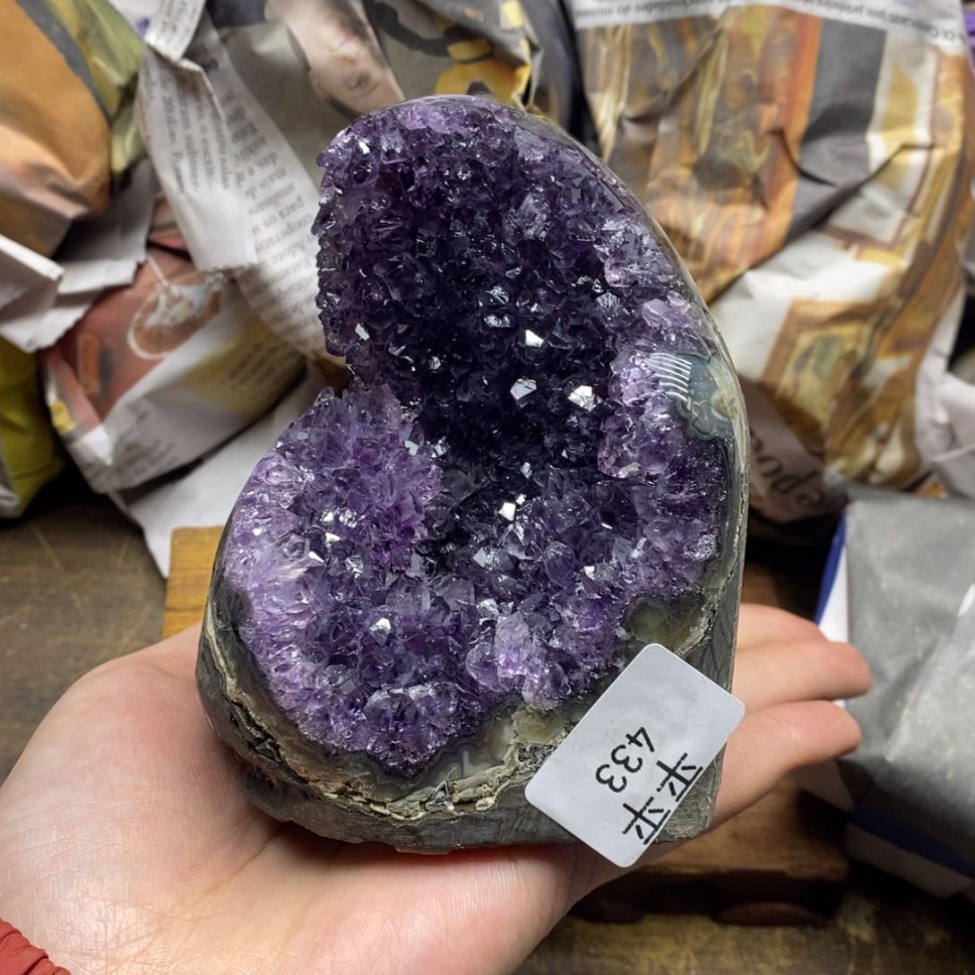 紫晶乌拉圭水晶摆件原石未镶嵌宋*歪