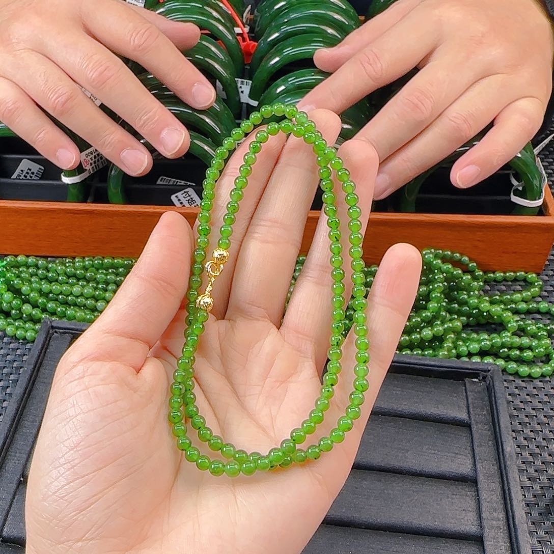 颈饰未镶嵌和田玉碧玉小米链卡4