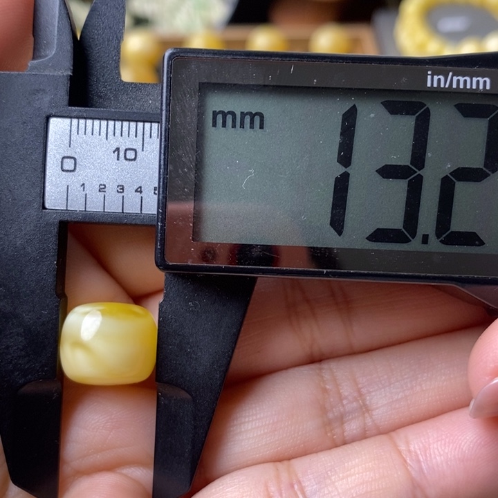 未镶嵌琥珀裸石蜜蜡老型