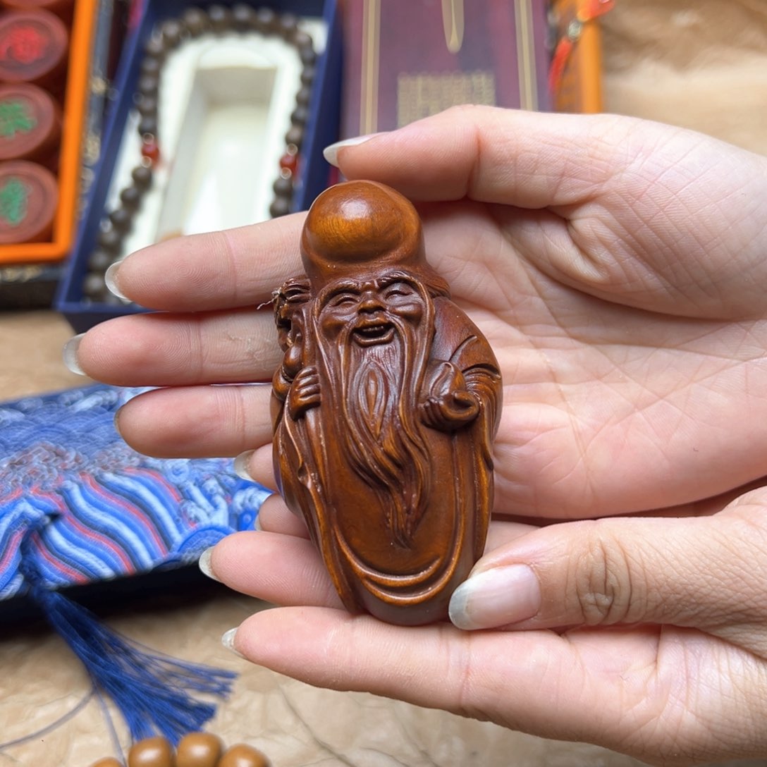 大叶紫檀（黑酸枝木类）